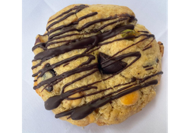 Rellenas con pistacho y frambuesa x 12 unidades