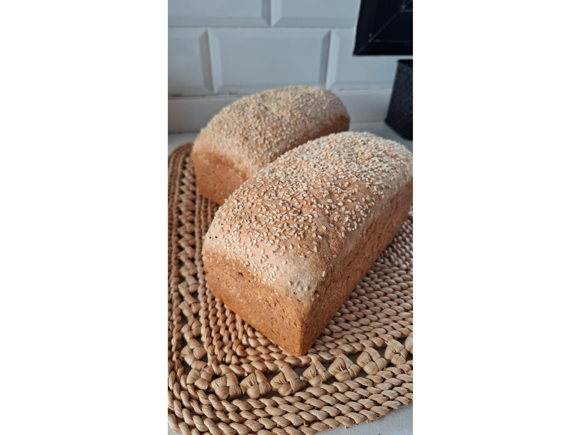 PAN DE MOLDE DE HARINA DE ALMENDRAS C/ SEMILLAS SESAMO X 750 GRS