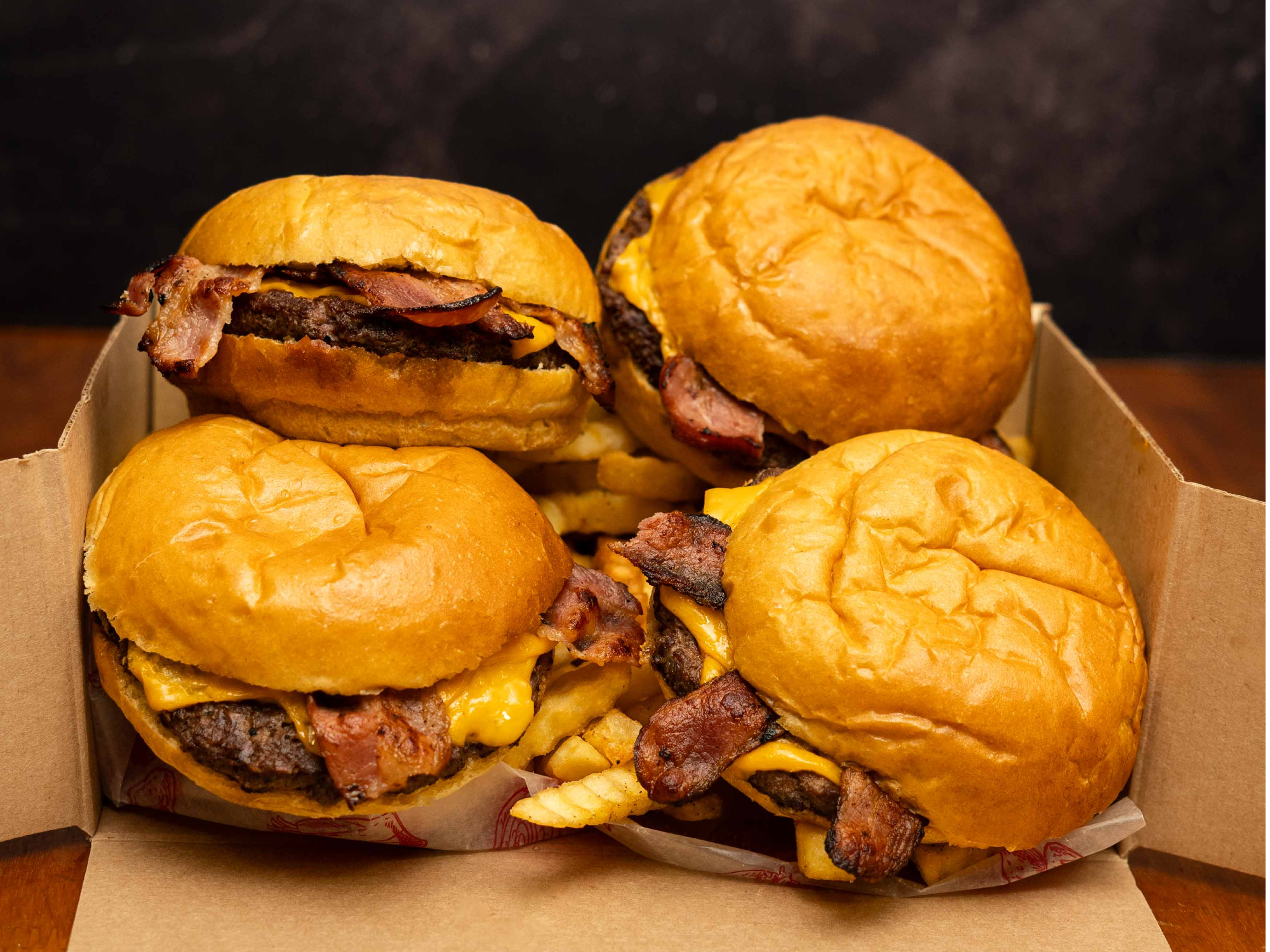 Promo 4 ( 4Cheese & Bacon + Caja de papas) $32.000