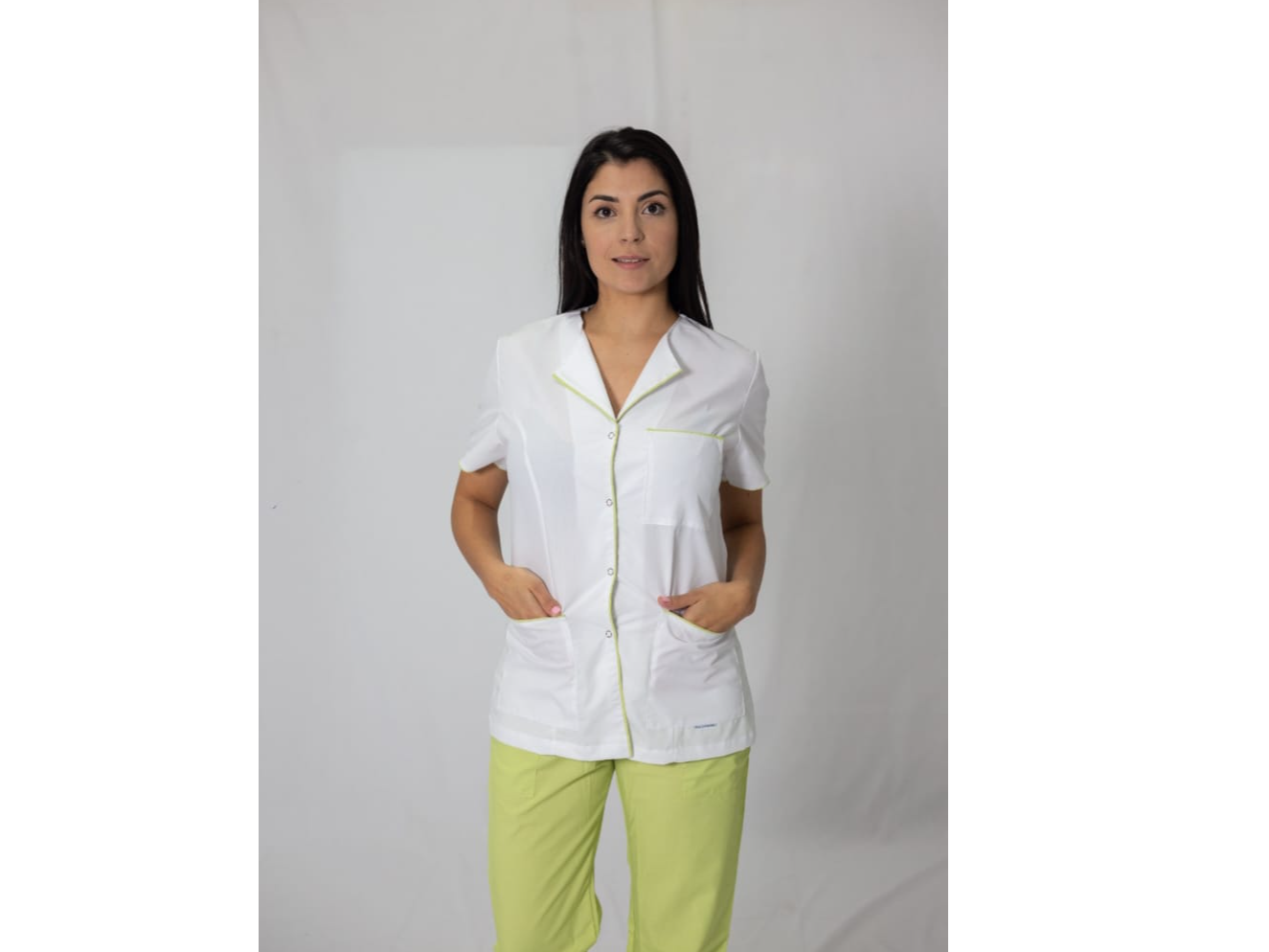 ART 073 - BY CHAQUETA COMBINADA CON BROCHES