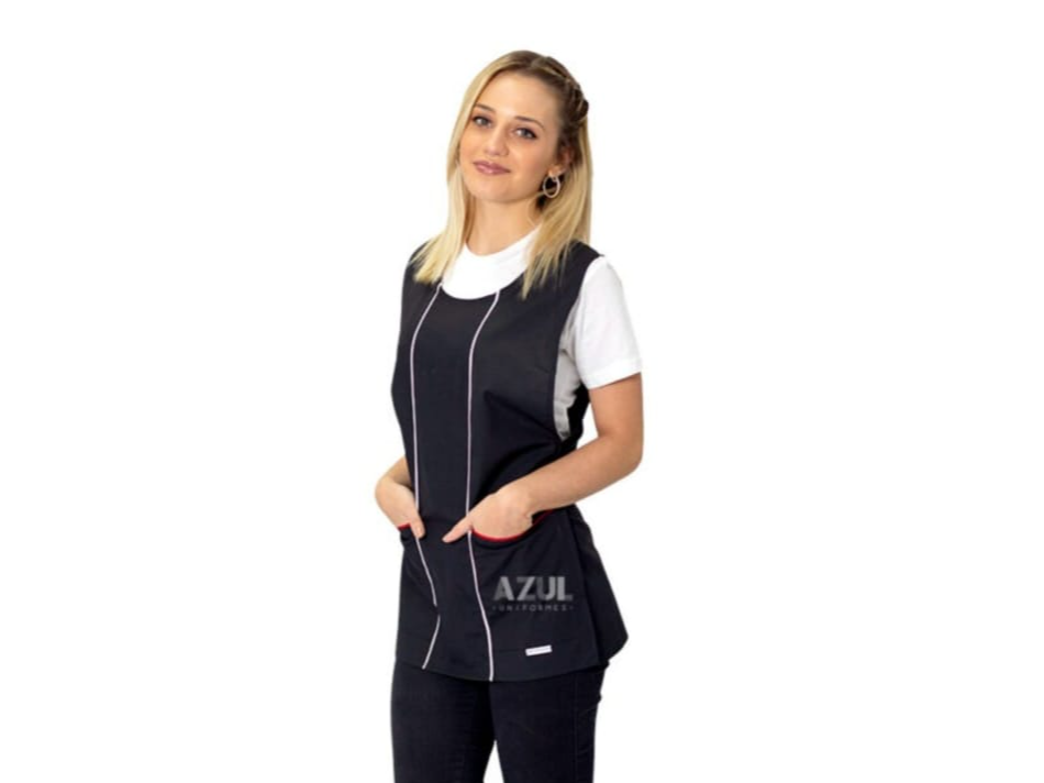 332 - NRB PONCHITO NEGRO CON DETALLE ROJO Y BLANCO