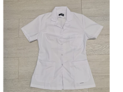 ART 061 - B CHAQUETA BLANCA LISA CON BROCHE