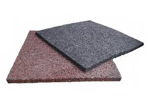 Piso de caucho reciclado 1 x 1 x 10 mm.