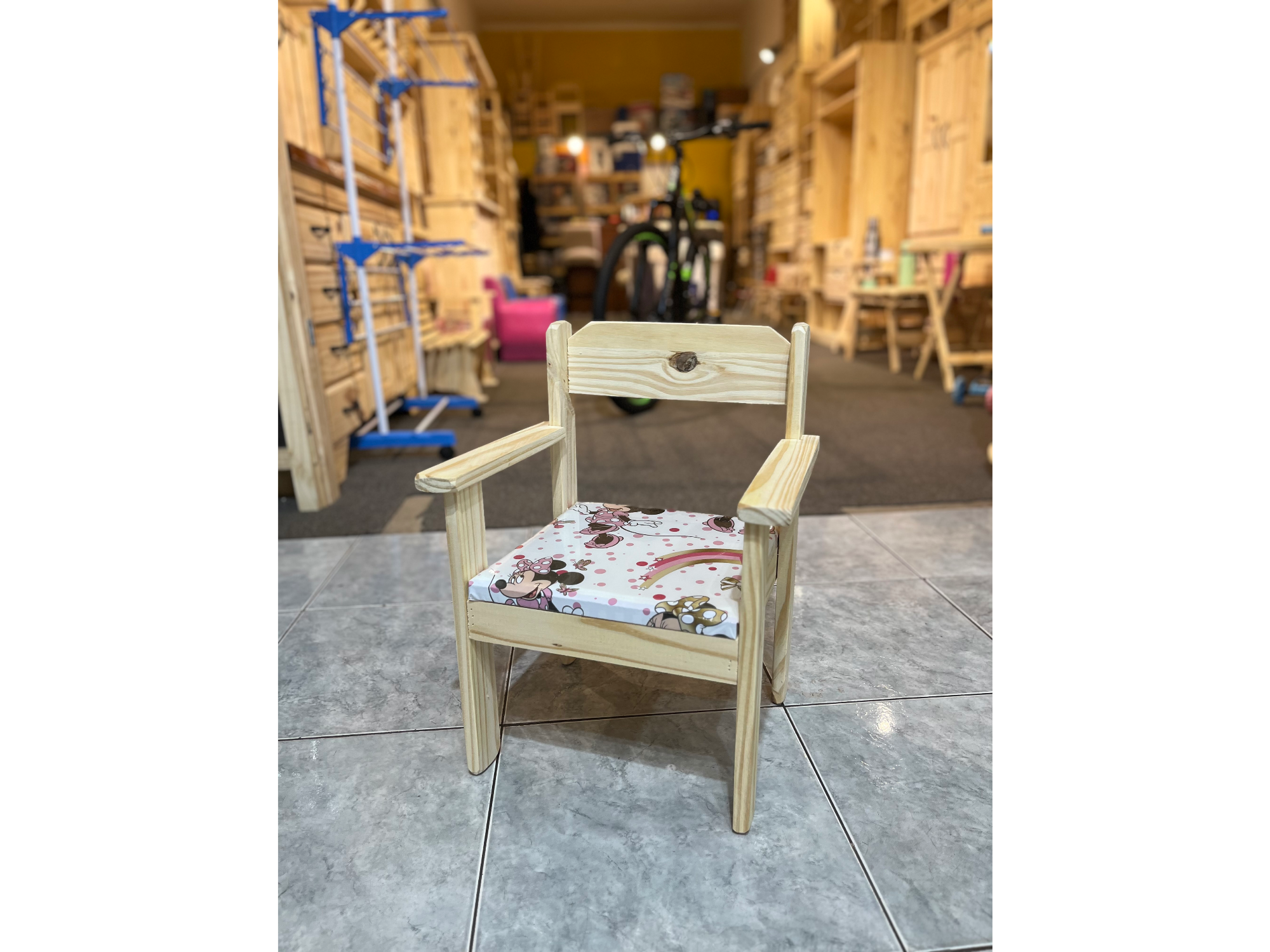 Silla niño tapizada