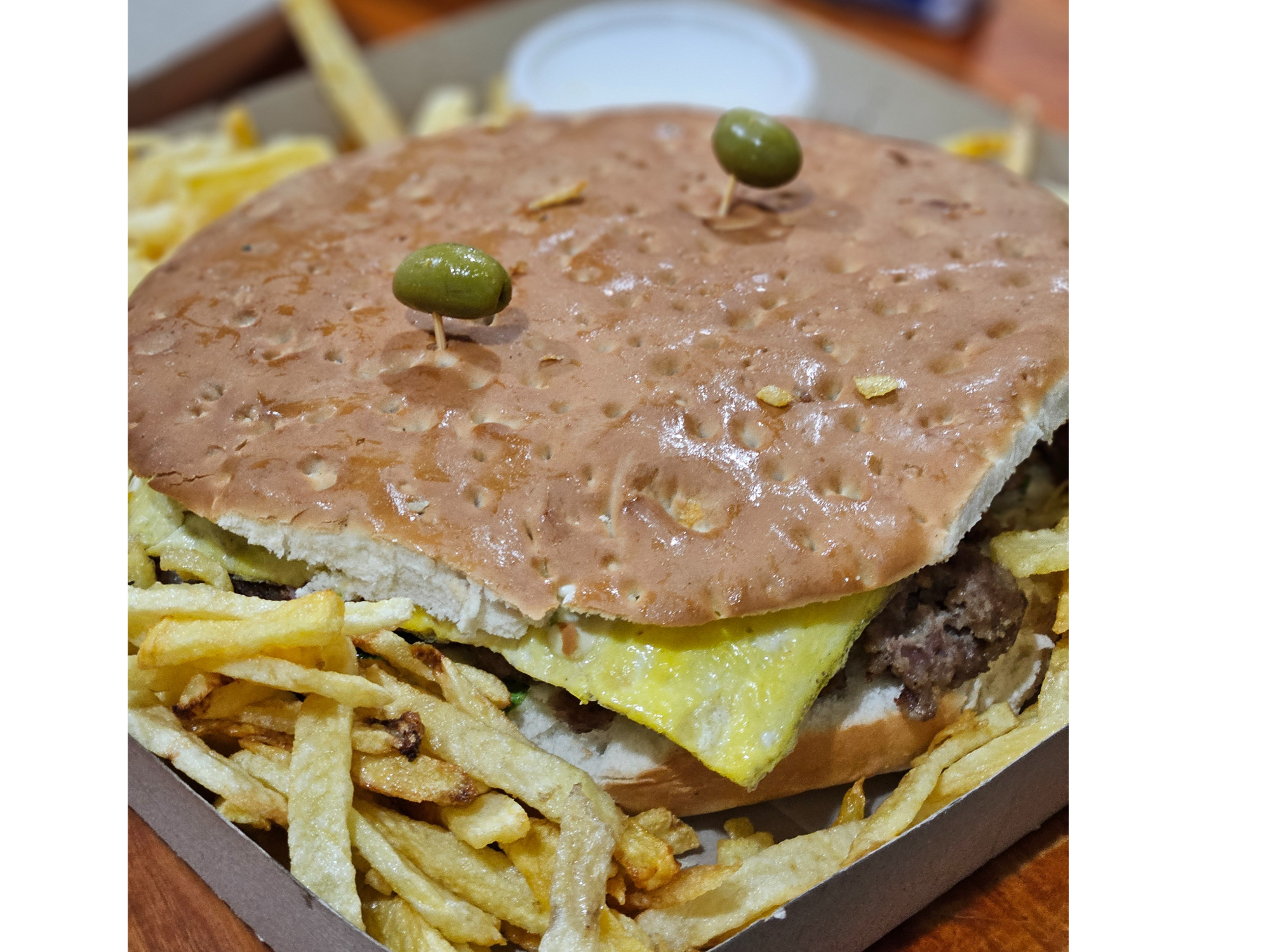 HAMBURGUESA XL de M&M El Bodegón
