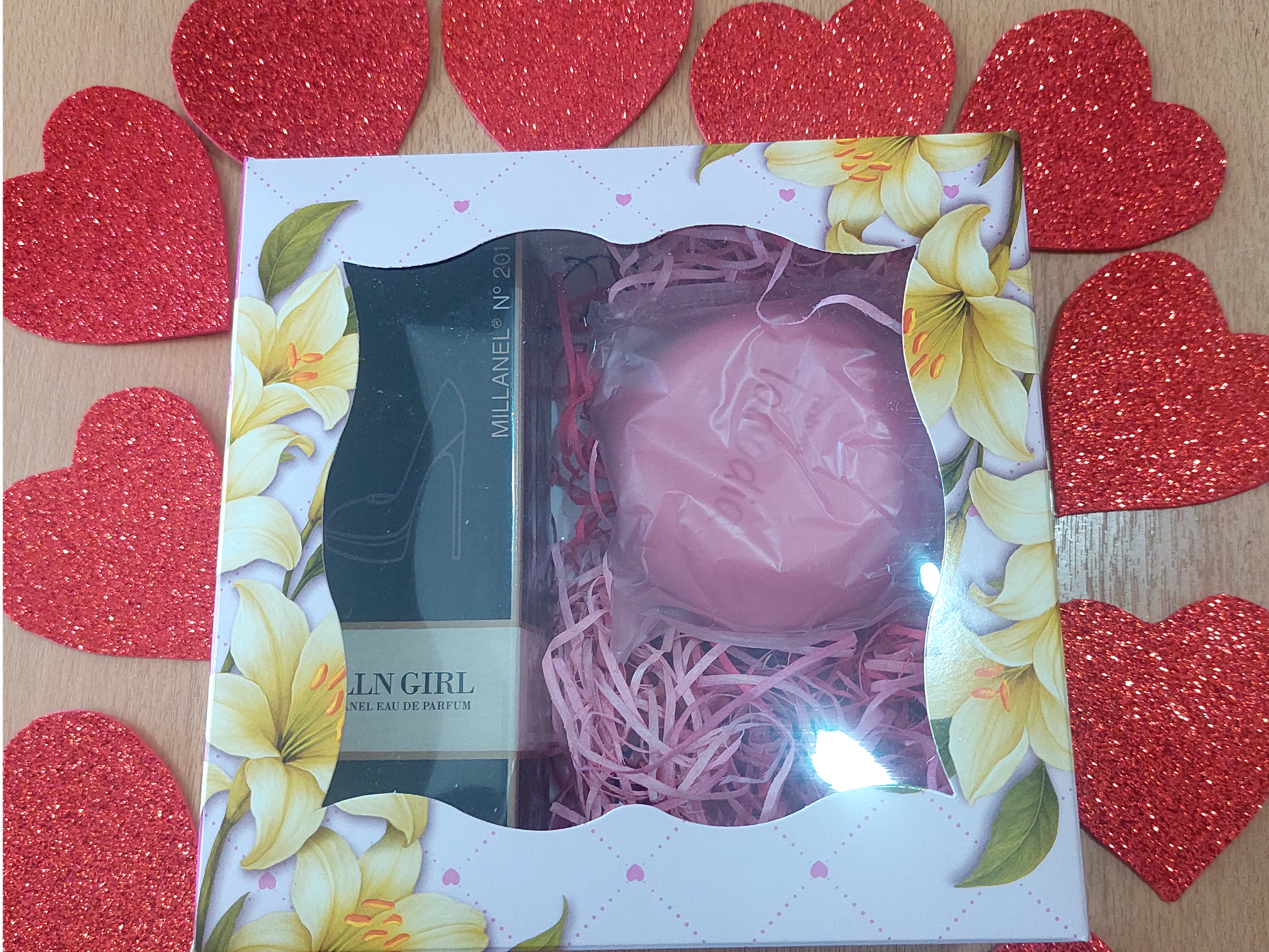 Perfume millanel Good Girl más jabon tocador