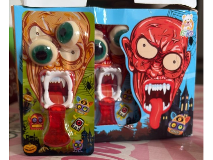 ZOMBIE DIENTES, OJITOS Y LENGUA 24*30