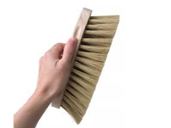 CEPILLO PLASTICO GRUESO UNID