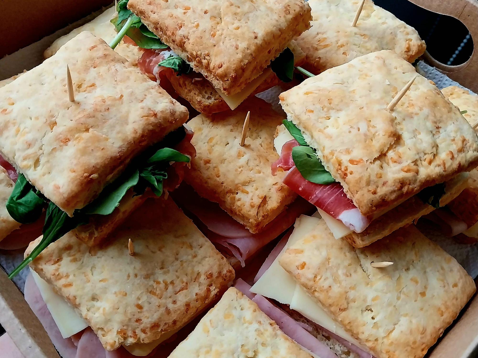 Scons de Queso