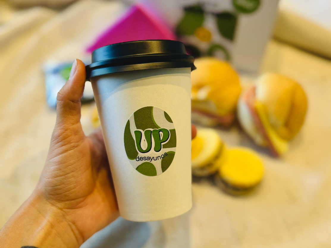 Vaso descartable con tapa