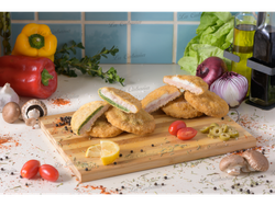 Medallon de Pollo c/ Crema de Espinaca