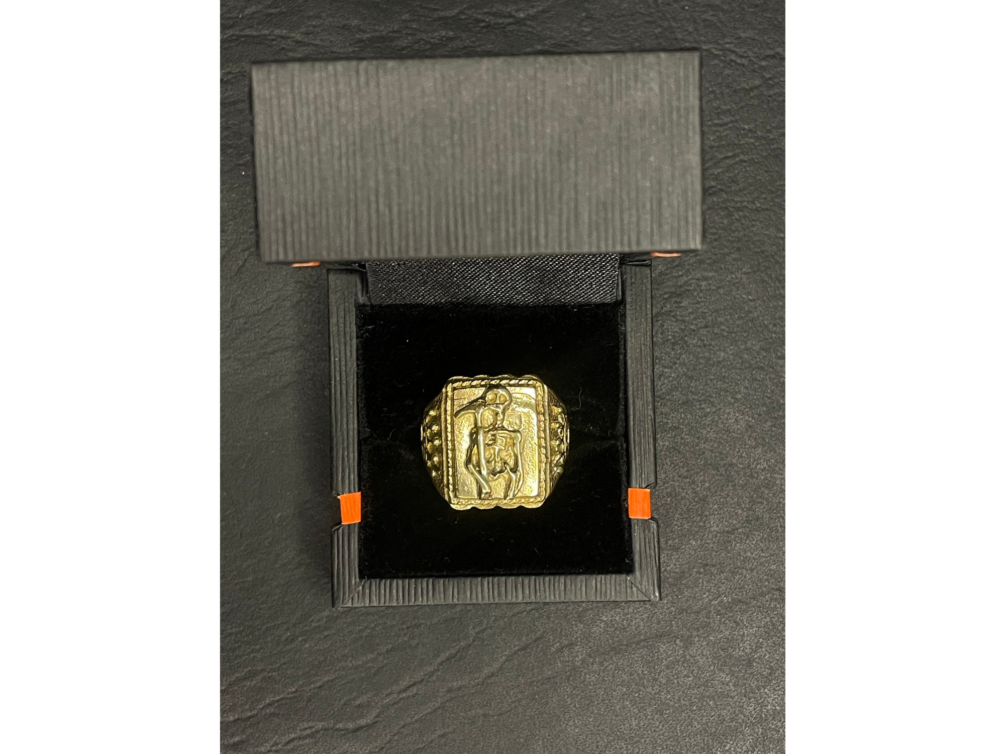 Anillo San la muerte