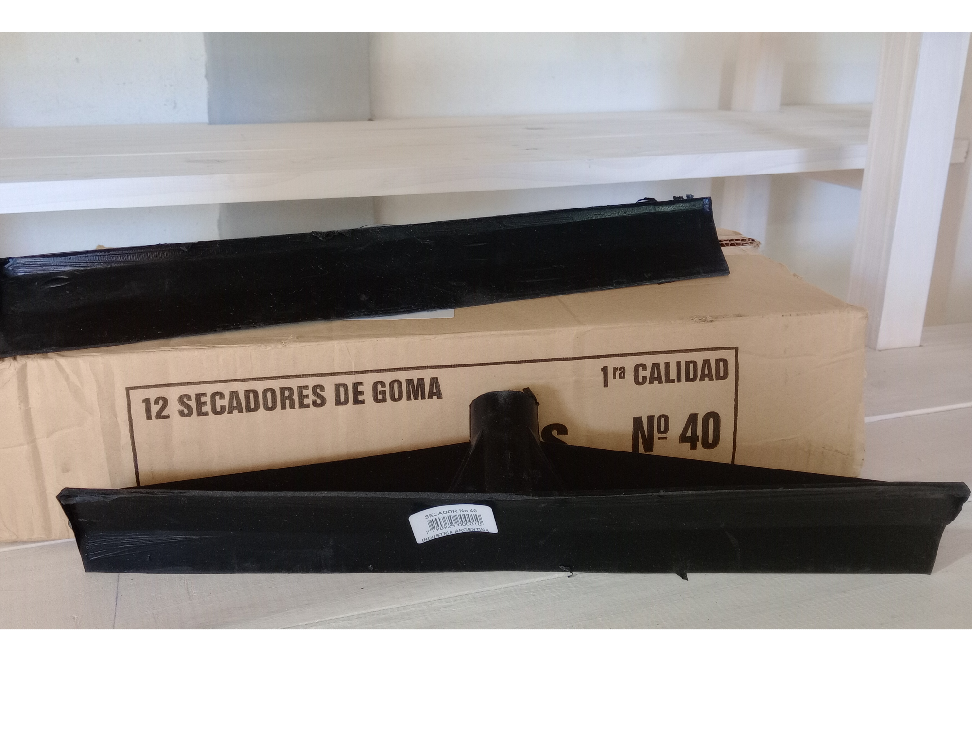 Secador todo goma negro 40CM