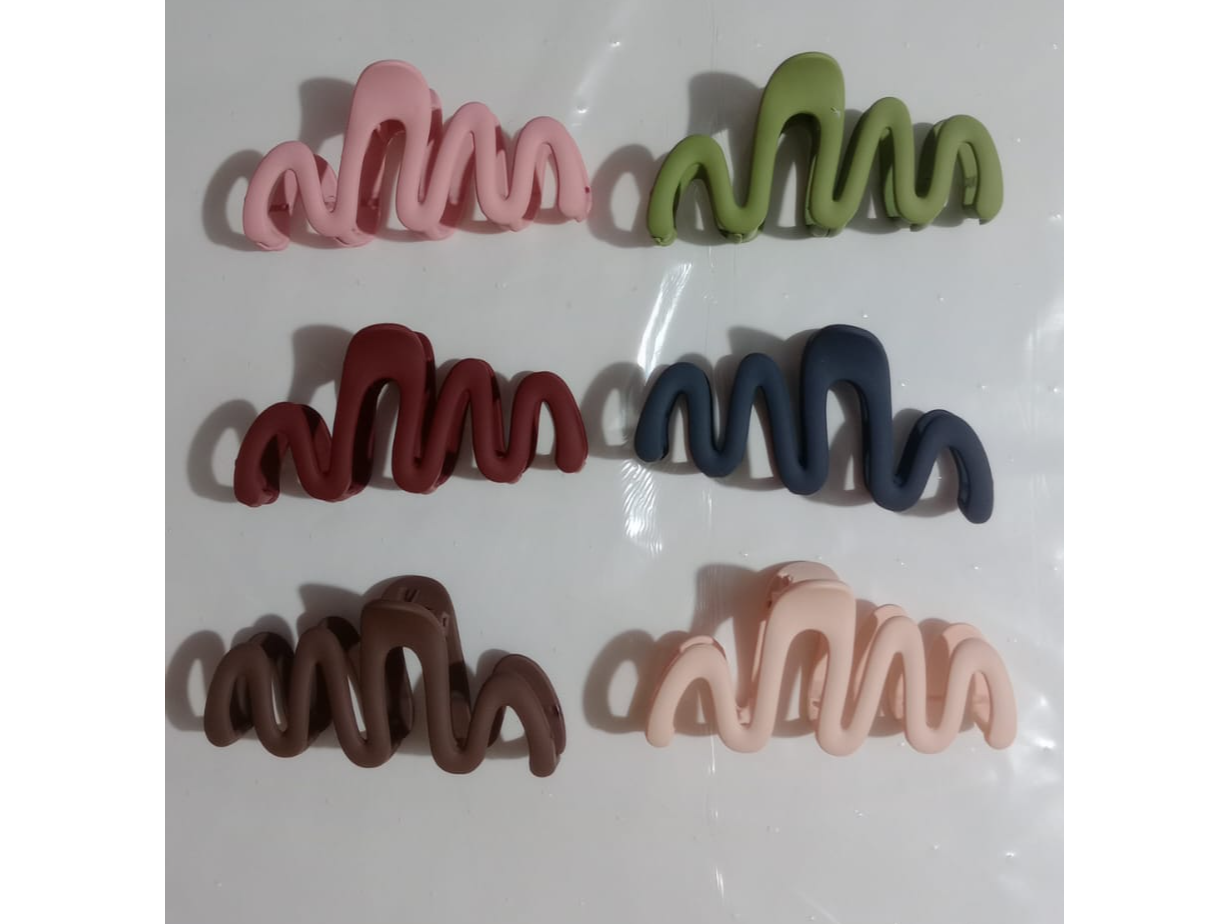 BROCHE PELO M