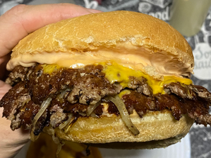 Oklahoma doble (con papas) de Mario's Burger