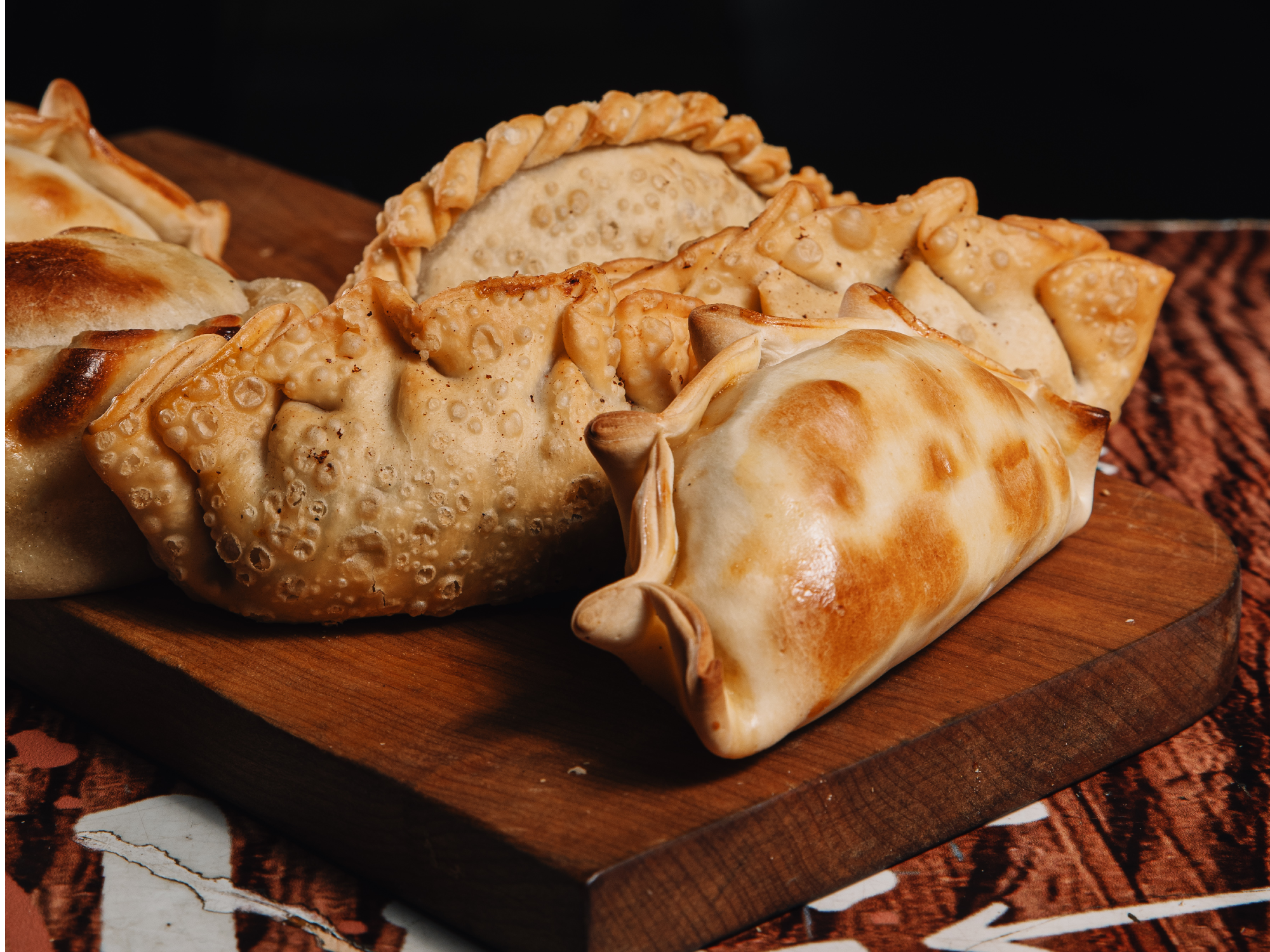 6 EMPANADAS