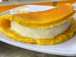 Cachapa con Queso de mano
