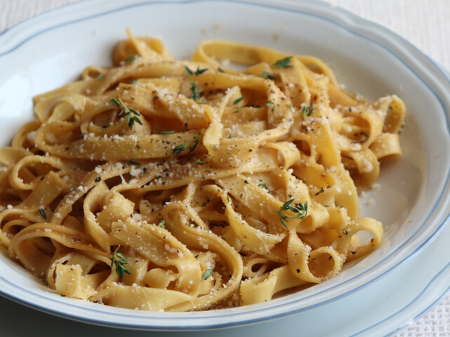 TALLARINES DE ESPINACA