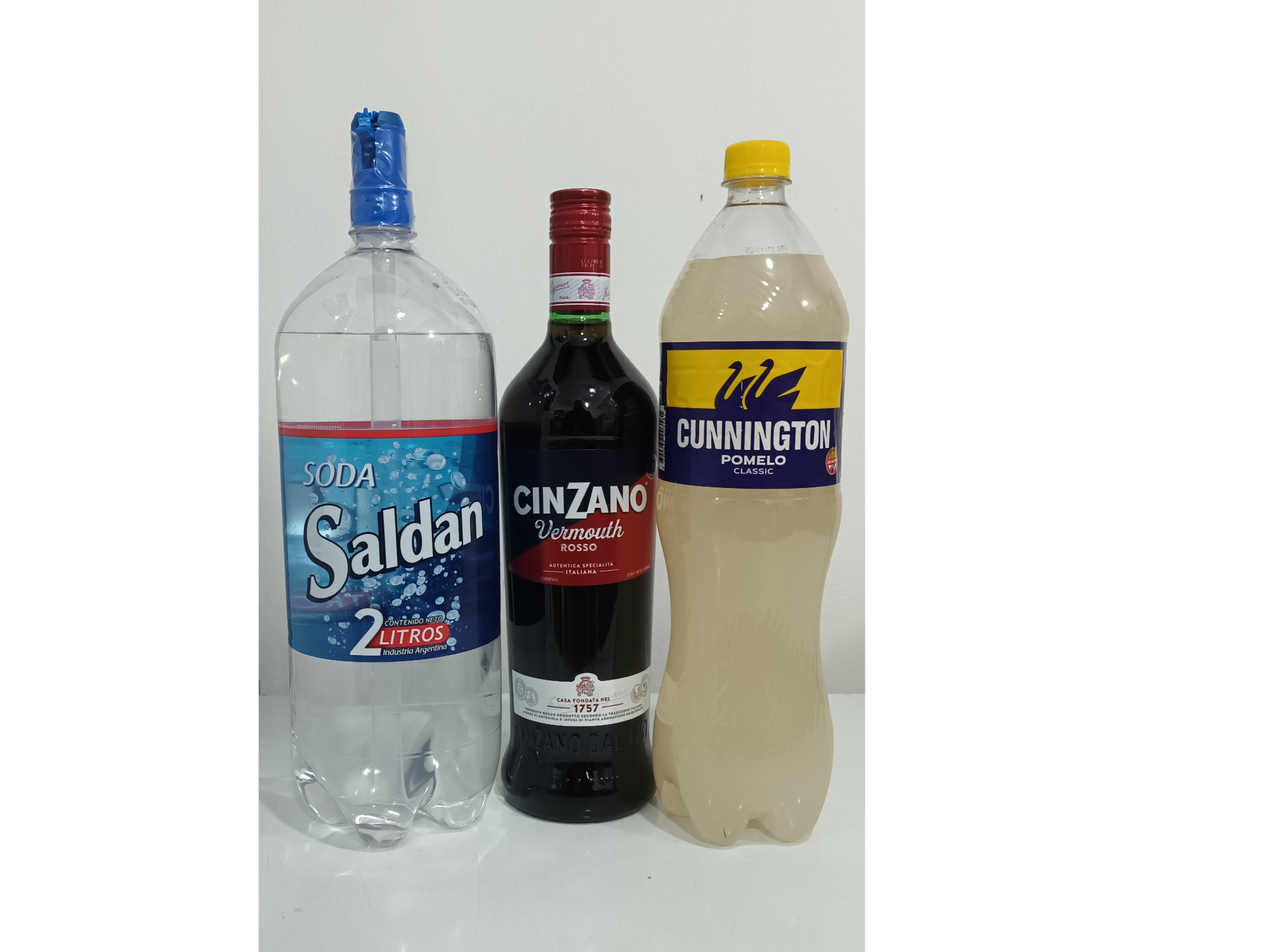Cinzano + soda o pomelo 1.5 lts