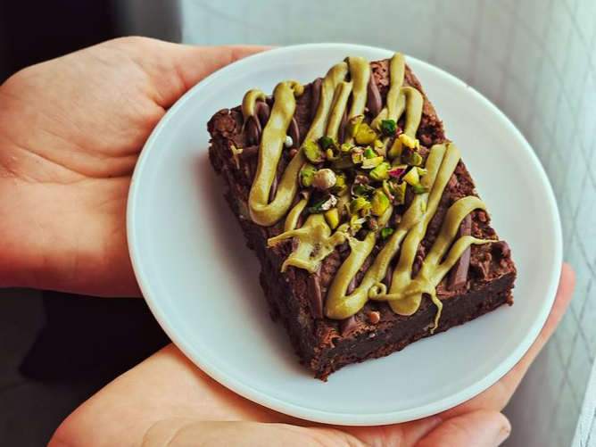 CAFE + BROWNIE PISTACHO KETO
