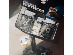 Alfajor proteico negro