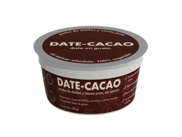 Postre de dátiles y cacao puro sin azúcar