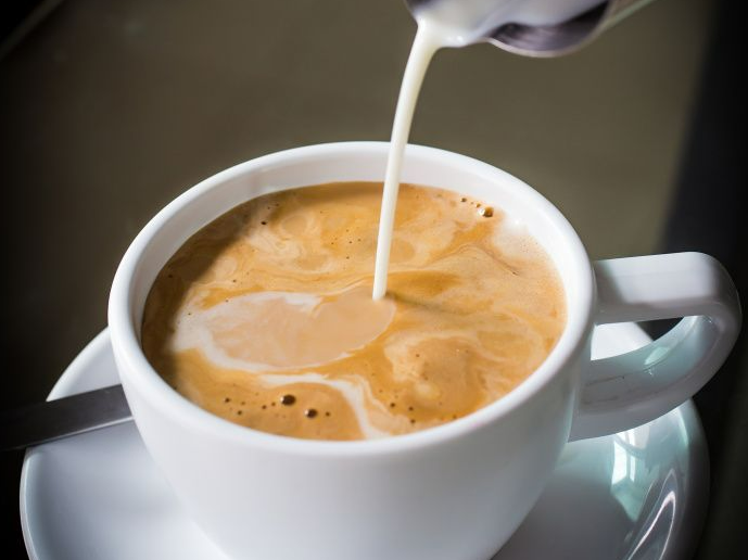 CAFE EXPRESSO + LECHE