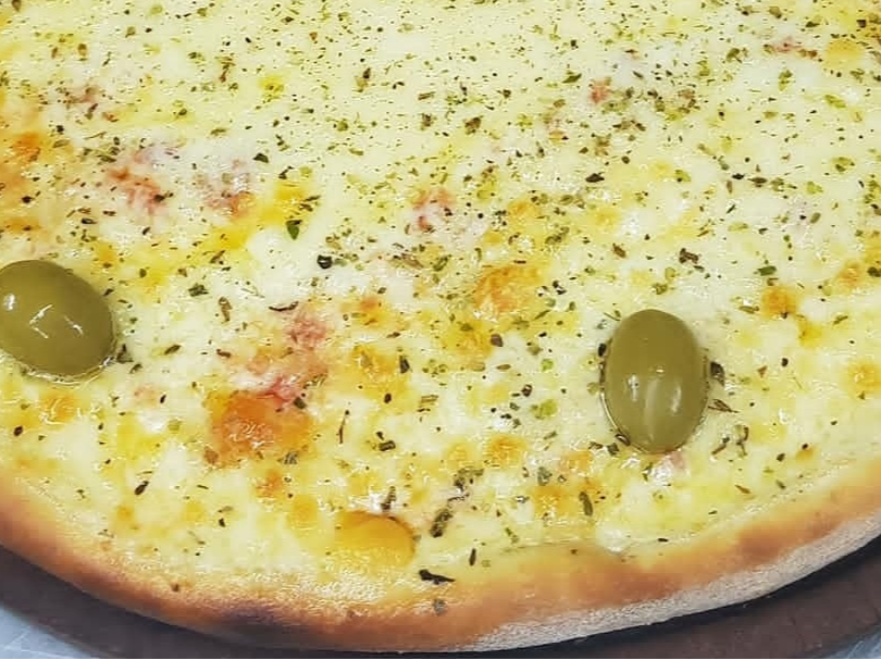 2 Grandes de Muzza + 4 Faina