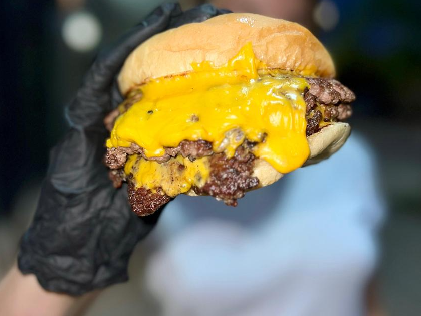 CHESSE BURGUER