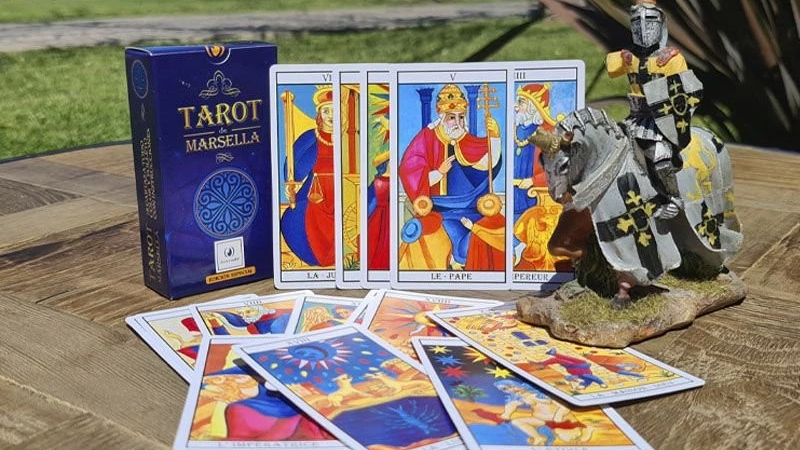 TAROT