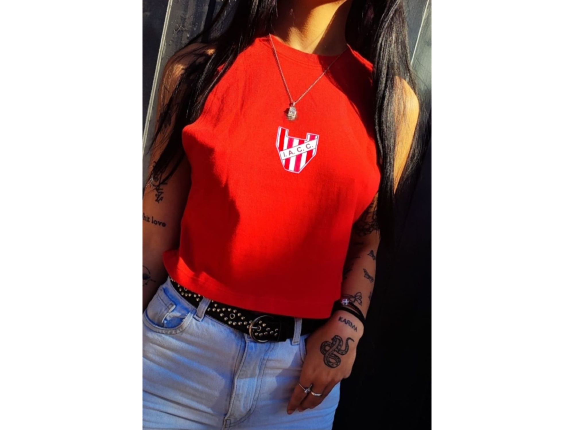 Croptop rojo escudo