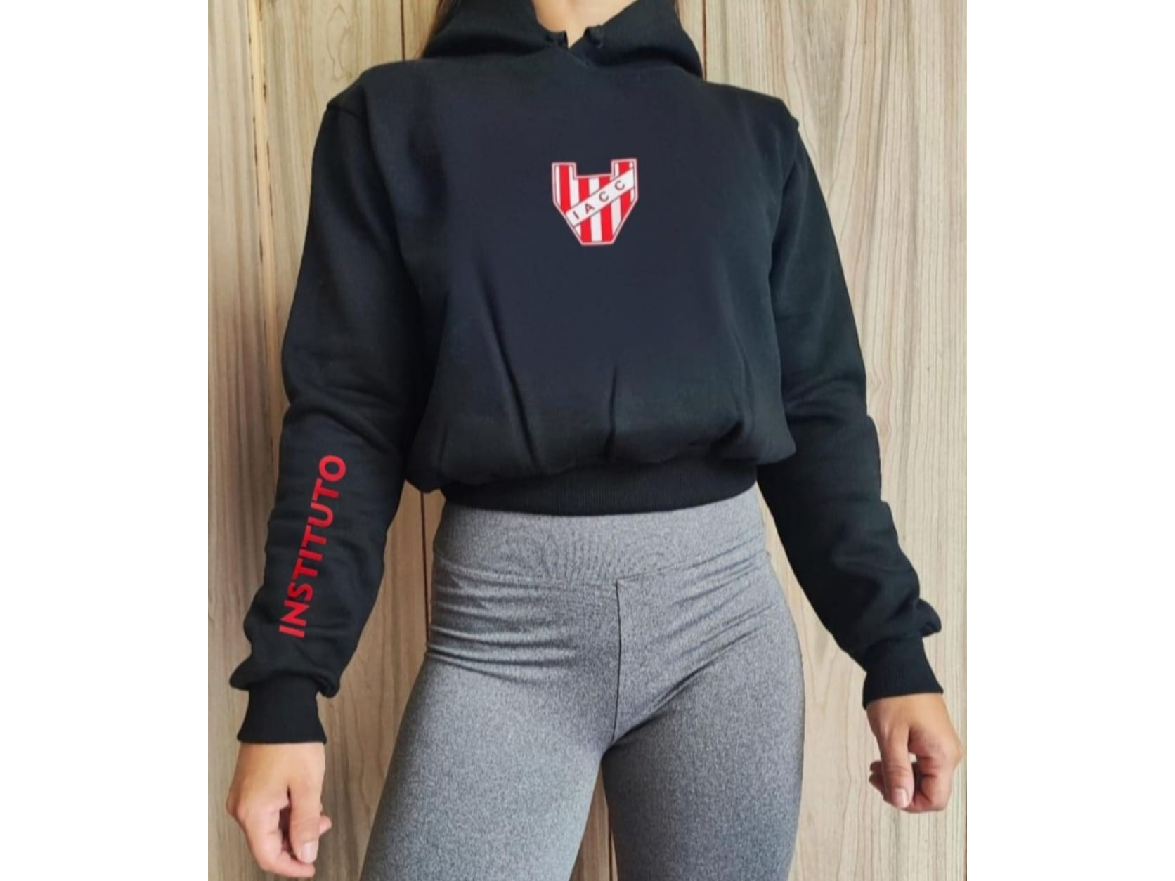 Buzo corto dama escudo