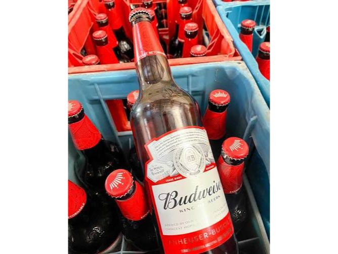 Cajón Budweiser de 1 litro x 12 Unidades