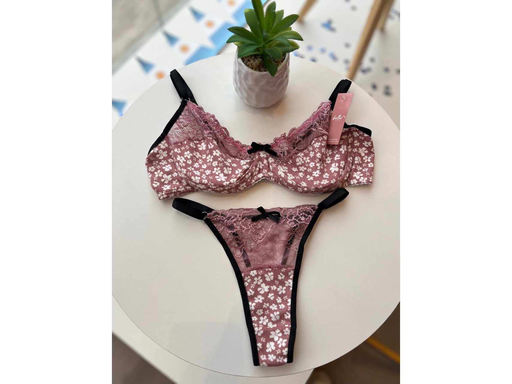 CONJUNTO CON ARCO.ROSA