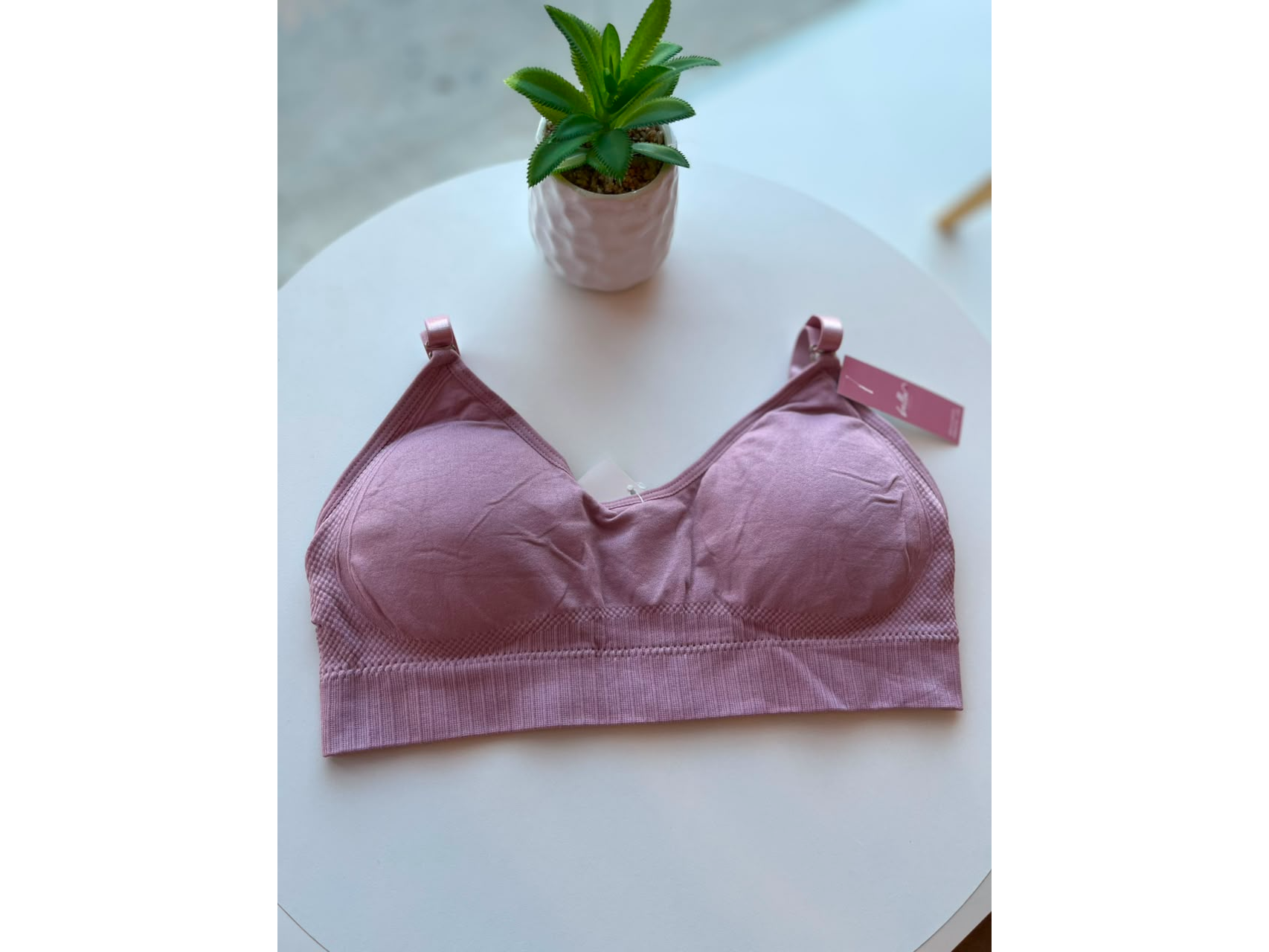 TOP DEPORTIVO SIN BROCHE . ROSA