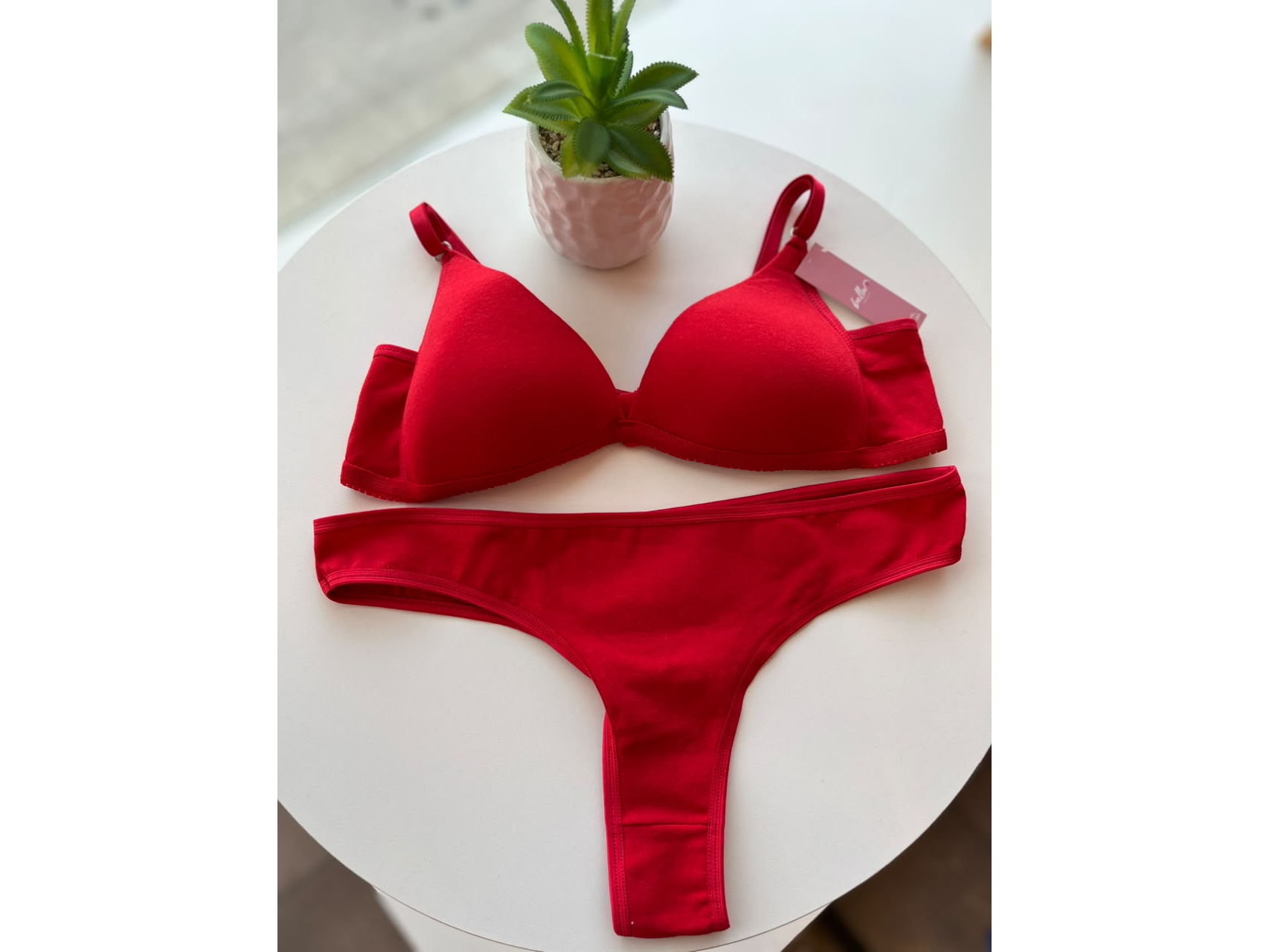 CONJUNTO TRIANGULO ROJO ALGODON