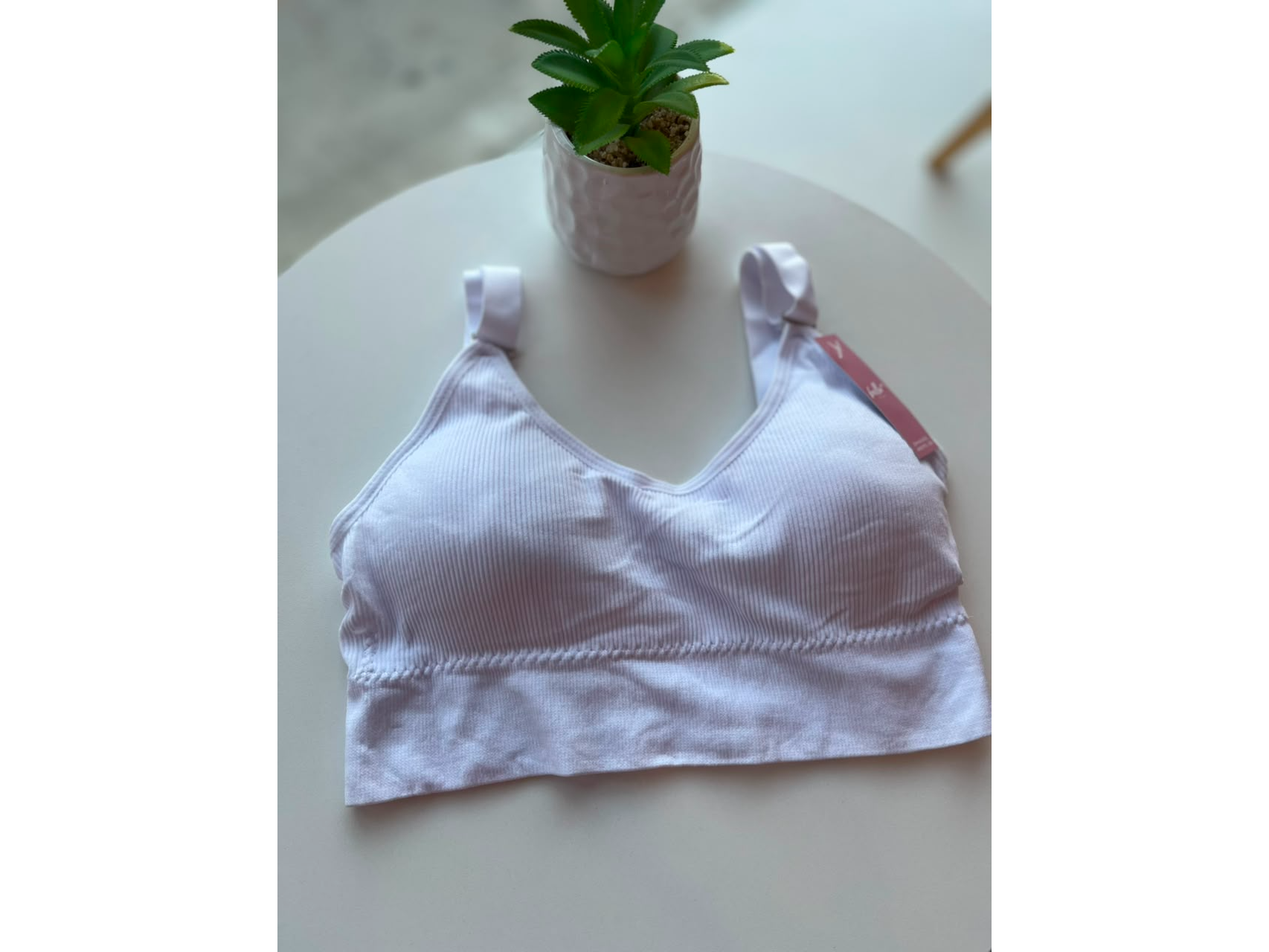 TOP DEPORTIVO SIN BROCHE . BLANCO