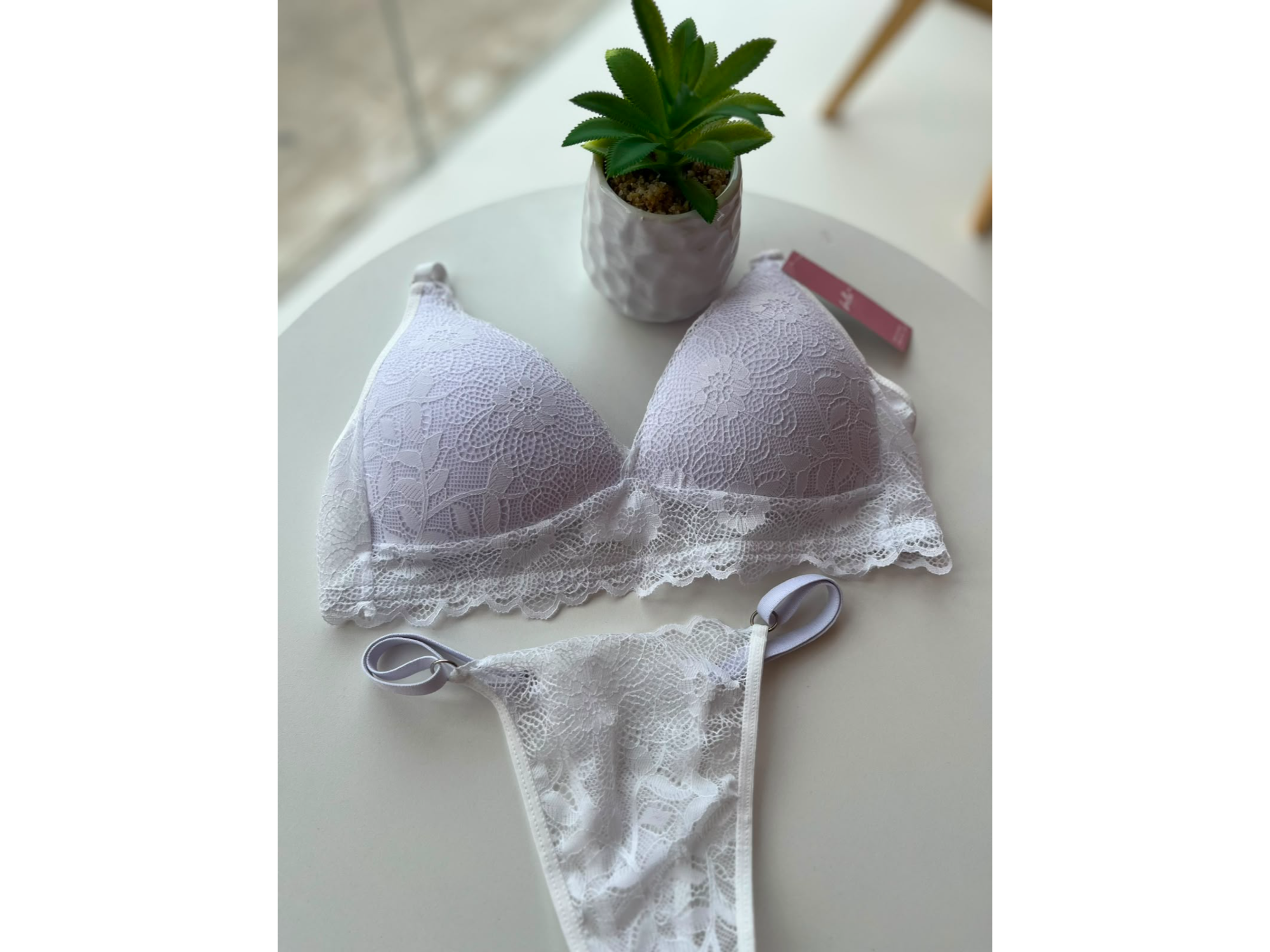 CONJUNTO TRIANGULO ENCAJE. BLANCO
