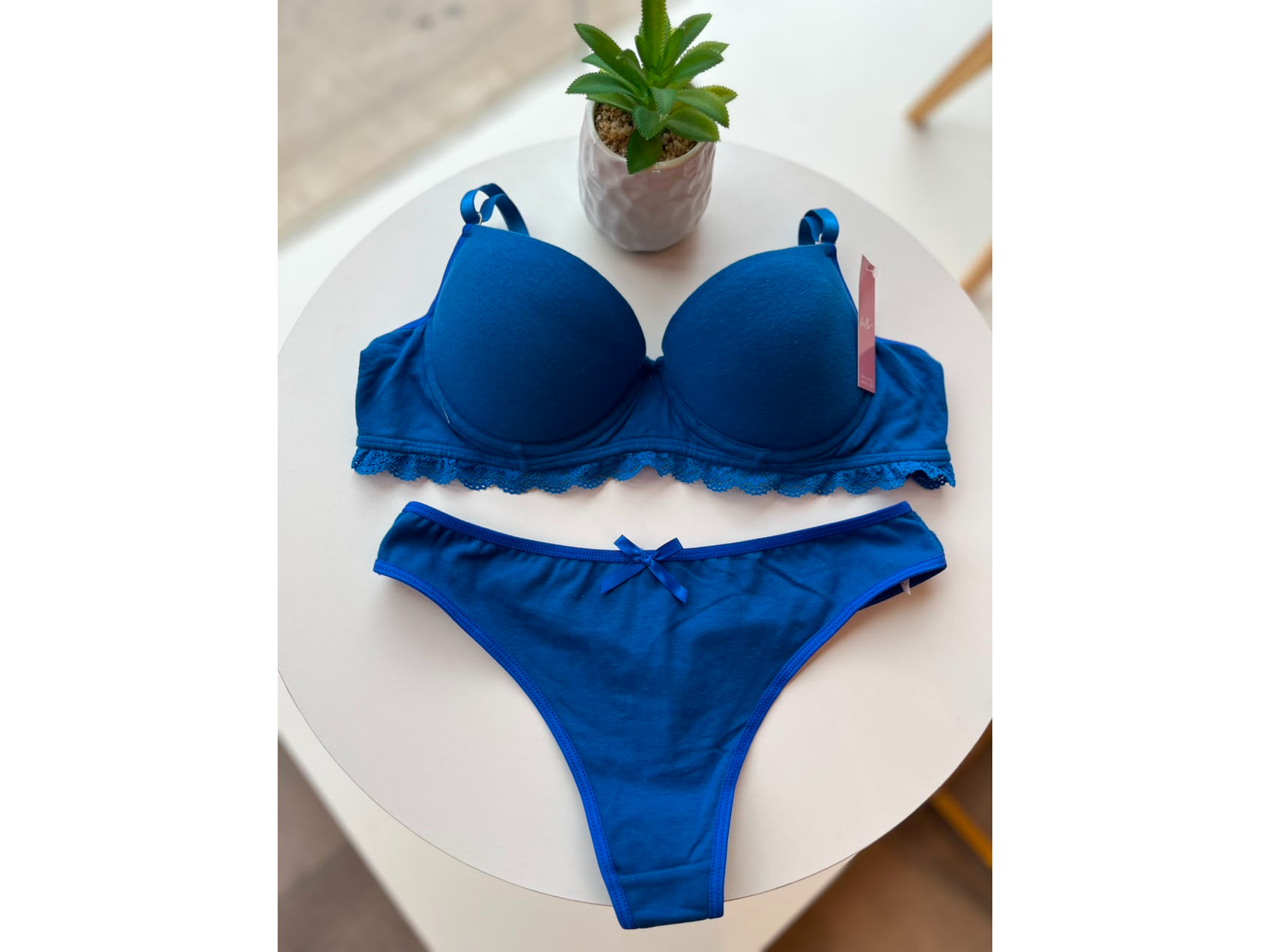 CONJUNTO CON ARCO DE ALGODON AZUL