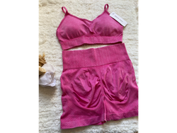 Conjunto Deportivo. TALLE L/XL.FUCSIA