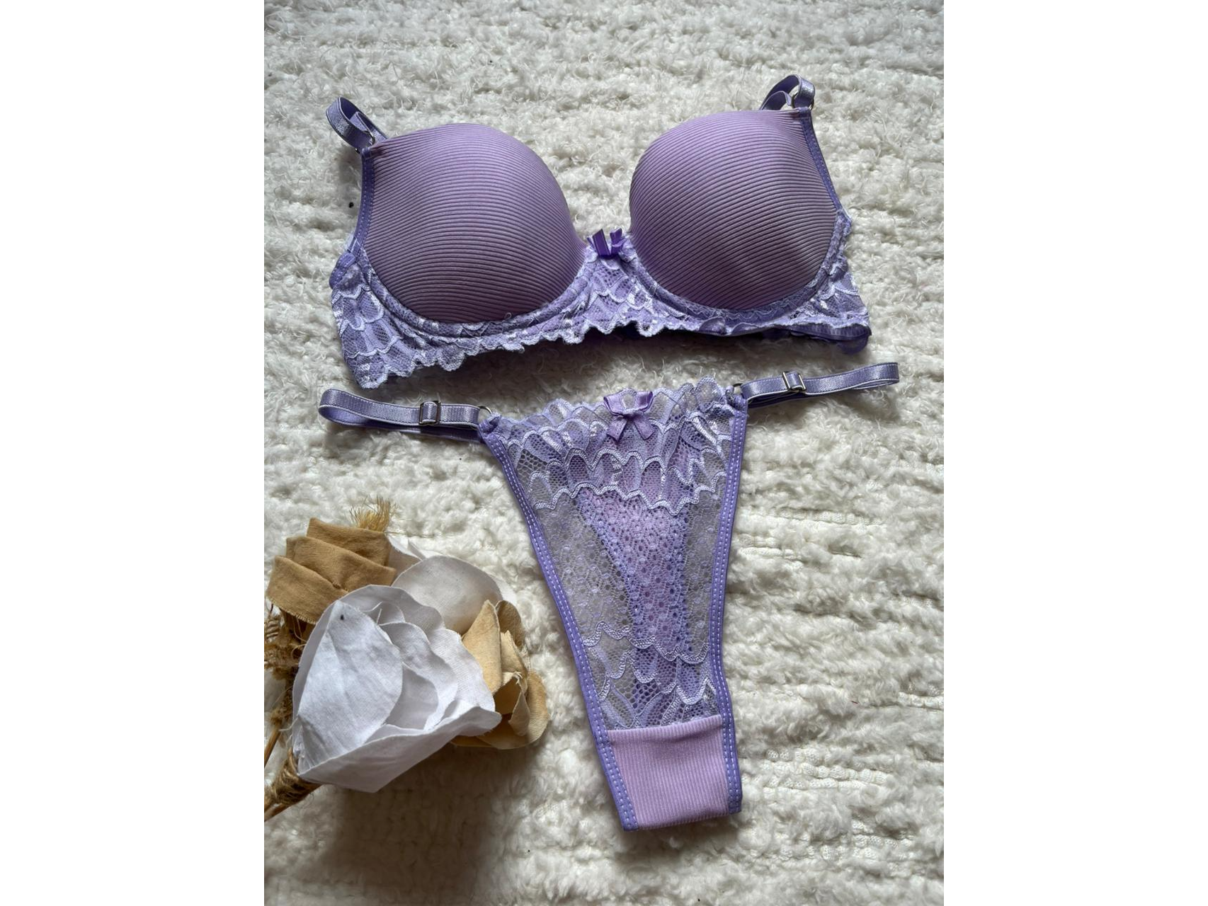 TALLE 85. LILA PASTEL