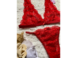 Bralet encaje! TALLE 90. ROJO