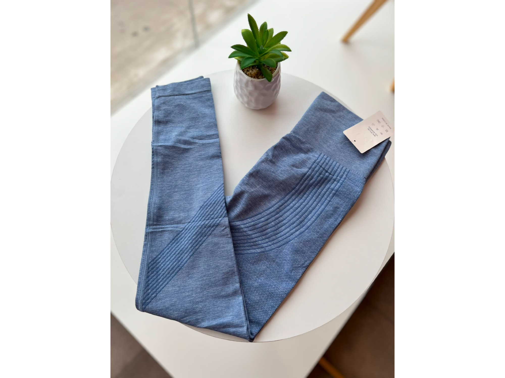 CALZAS EFECTO PUSH UP. CELESTE