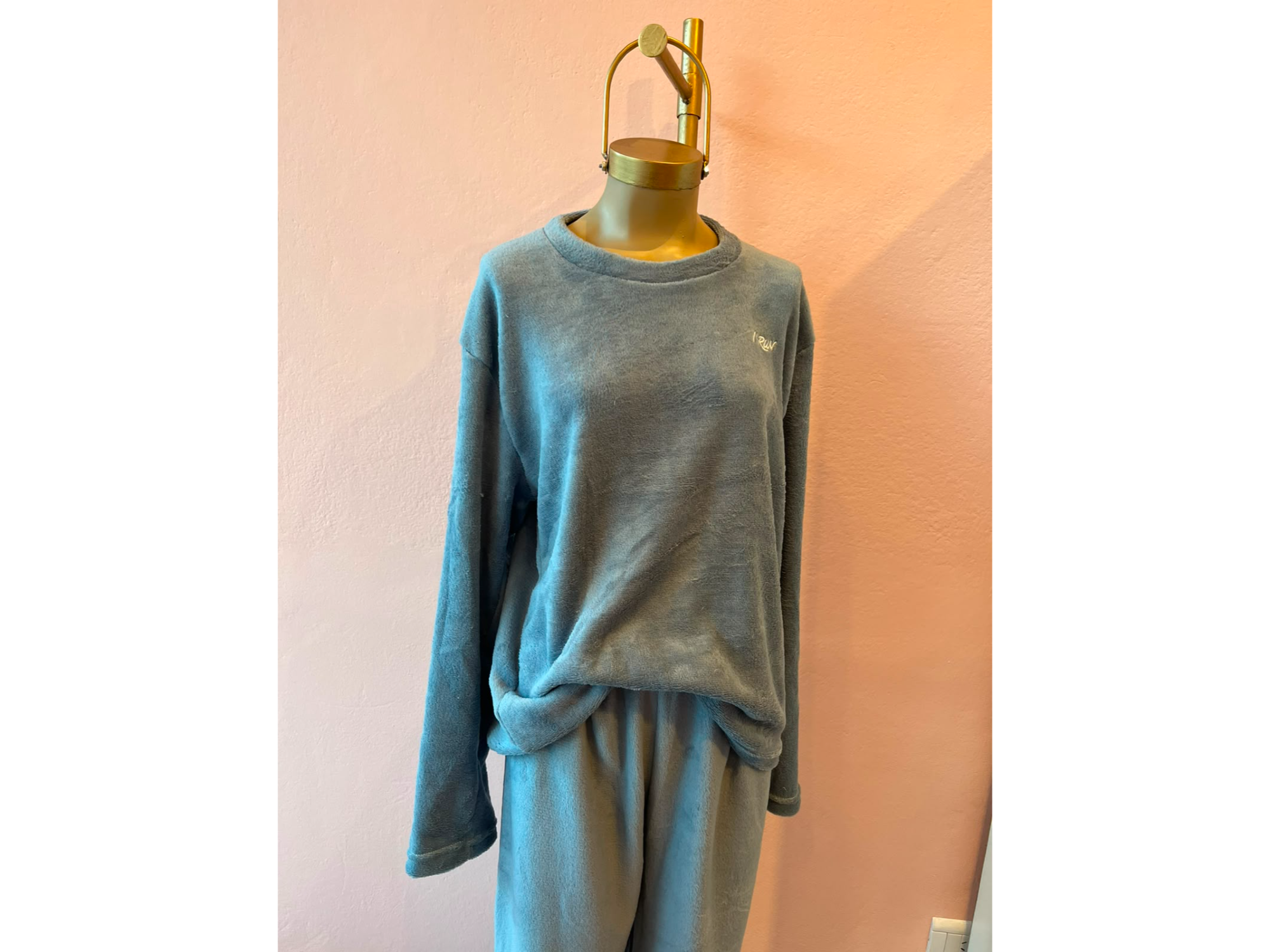 PIJAMA POLAR SOFT CONJUNTO. CELESTE