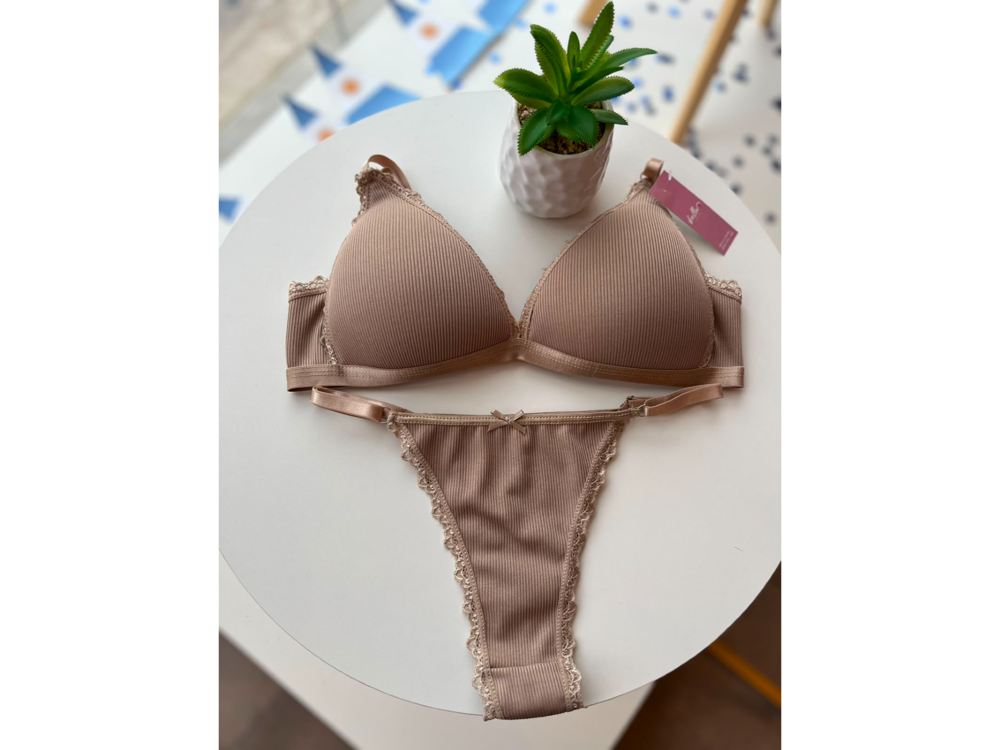 Conjunto triangulo Morley c/les regulable.BEIGE