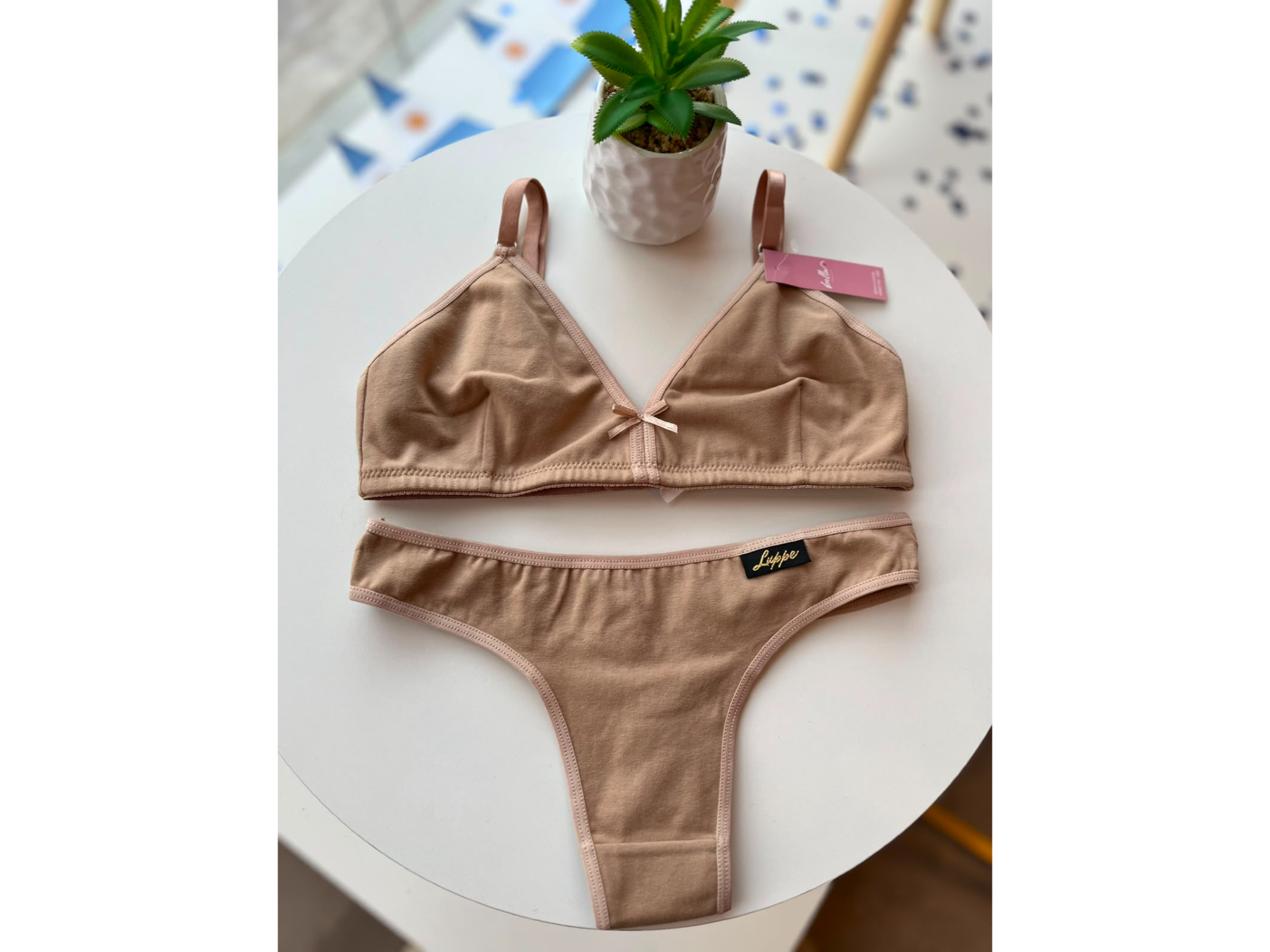 CONJUNTO DE ALGODON. BEIGE