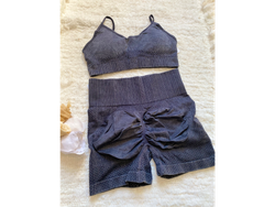 Conjunto Deportivo. TALLE S/M. NEGRO