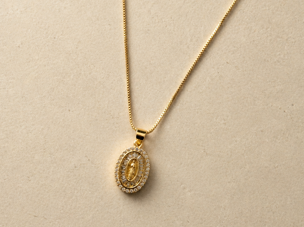 Collar Madonna