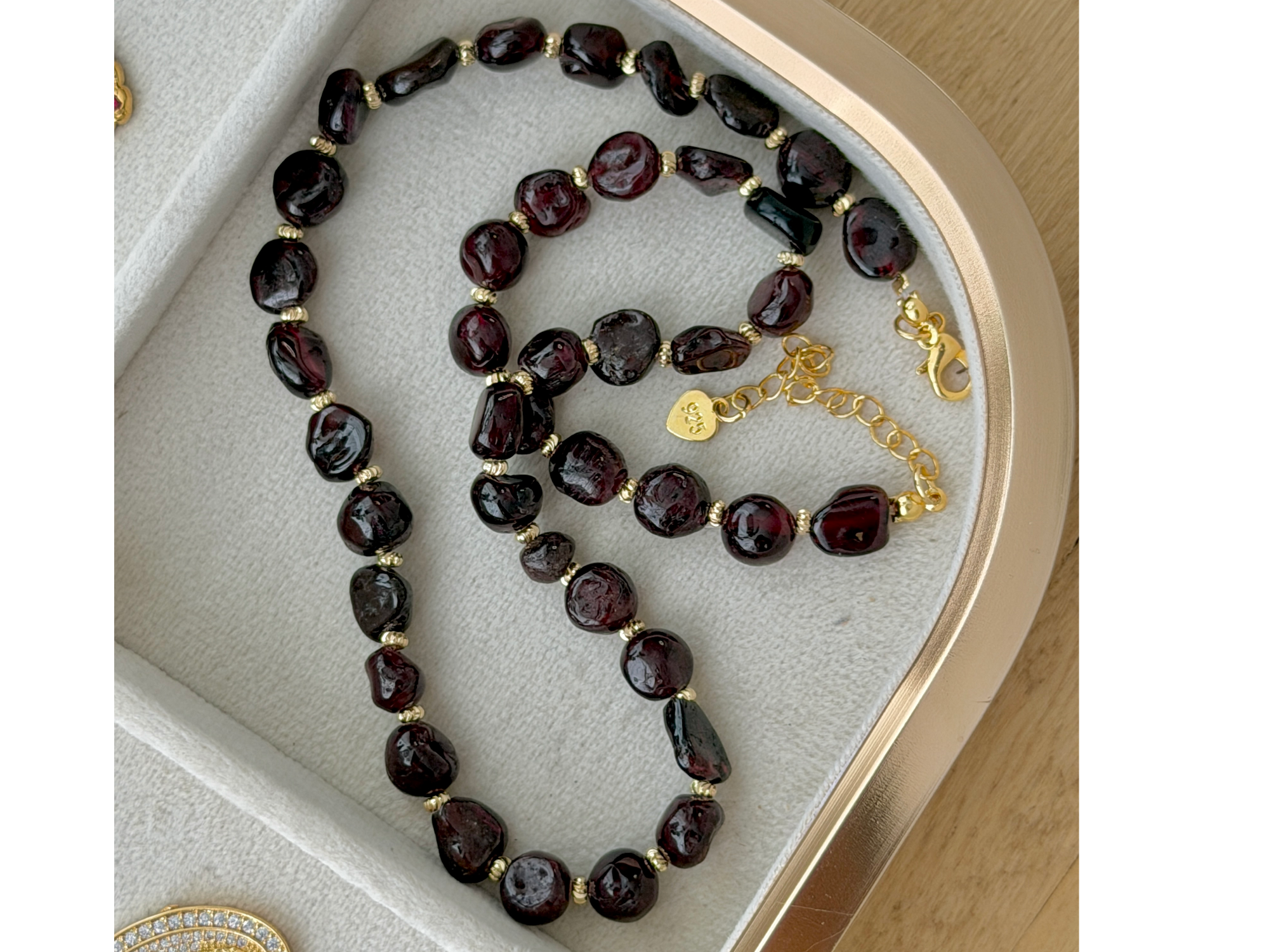 Collar Irregular Granate