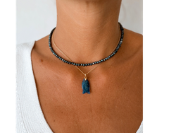 Conjunto Collar Pez Azul y Collar Cristal